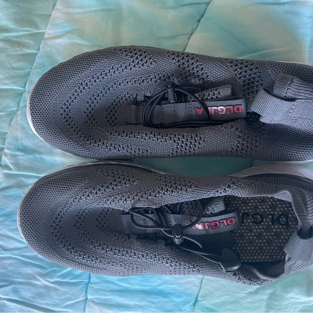 water tennis shoes
